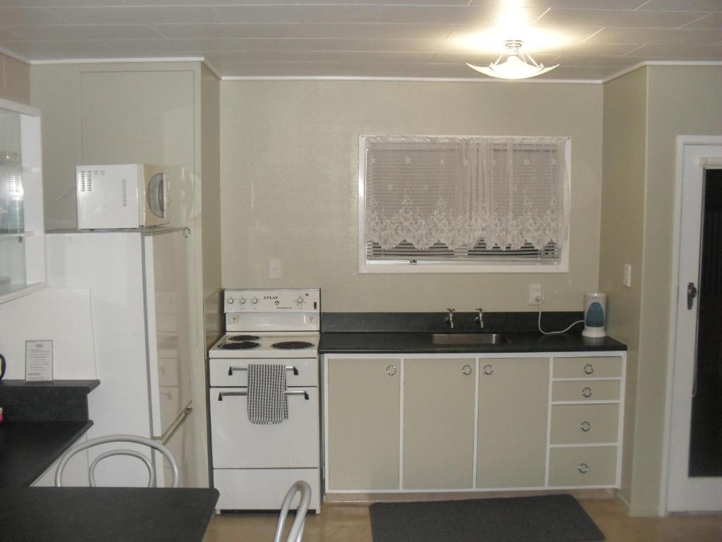 נאפייר Bay Beauty Motel חדר תמונה